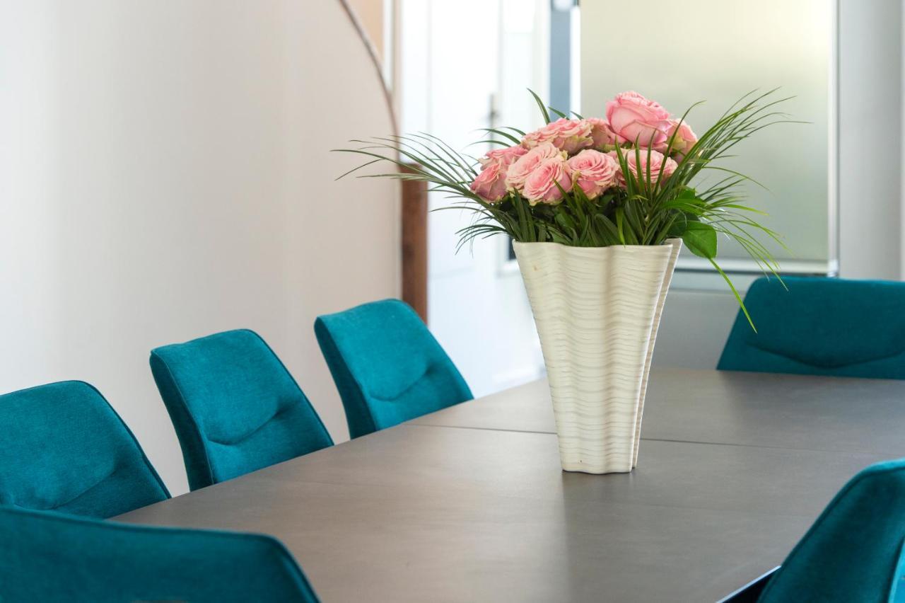 Suites Mana - Le Manaloft, Chic Et Moderne Avec Salle Privee De Fitness En Plein Centre-Ville De Rethel Eksteriør billede